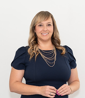 Portrait of Lyndsey Gratop, Creative Manager.